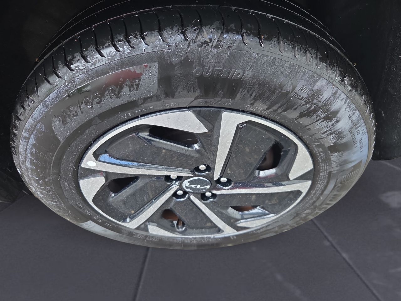 Kia Sportage 1.6 T-GDI HEV 230 CV DRIVE 4X2 - Foto 2