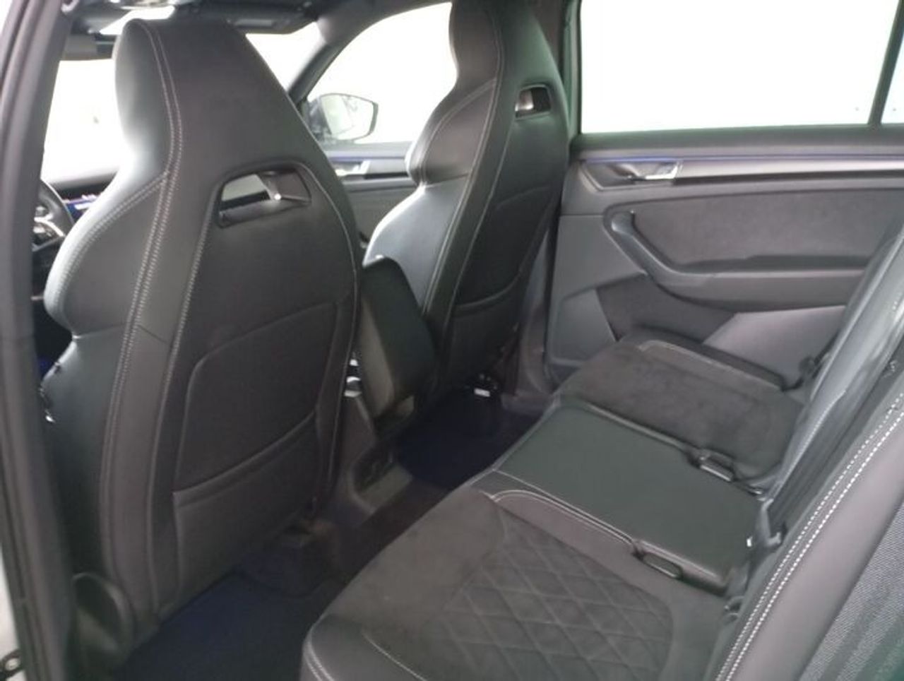 Skoda Kodiaq 2.0 TDI 150 CV DSG 4X4 SPORTLINE  - Foto 2