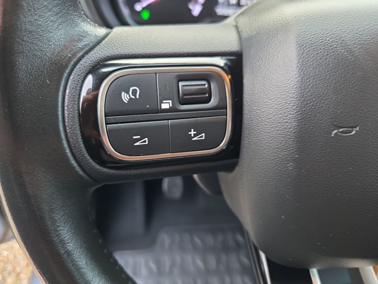 Citroën Berlingo TALLA M BLUE HDI 130 CV SHINE  - Foto 2