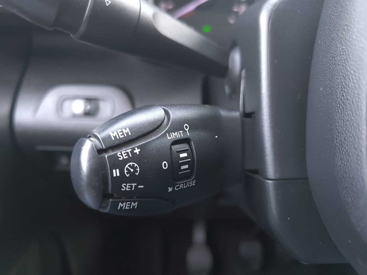 Citroën Berlingo TALLA M LIVE PACK BUSINESS BLUE HDI 100 CV  - Foto 2