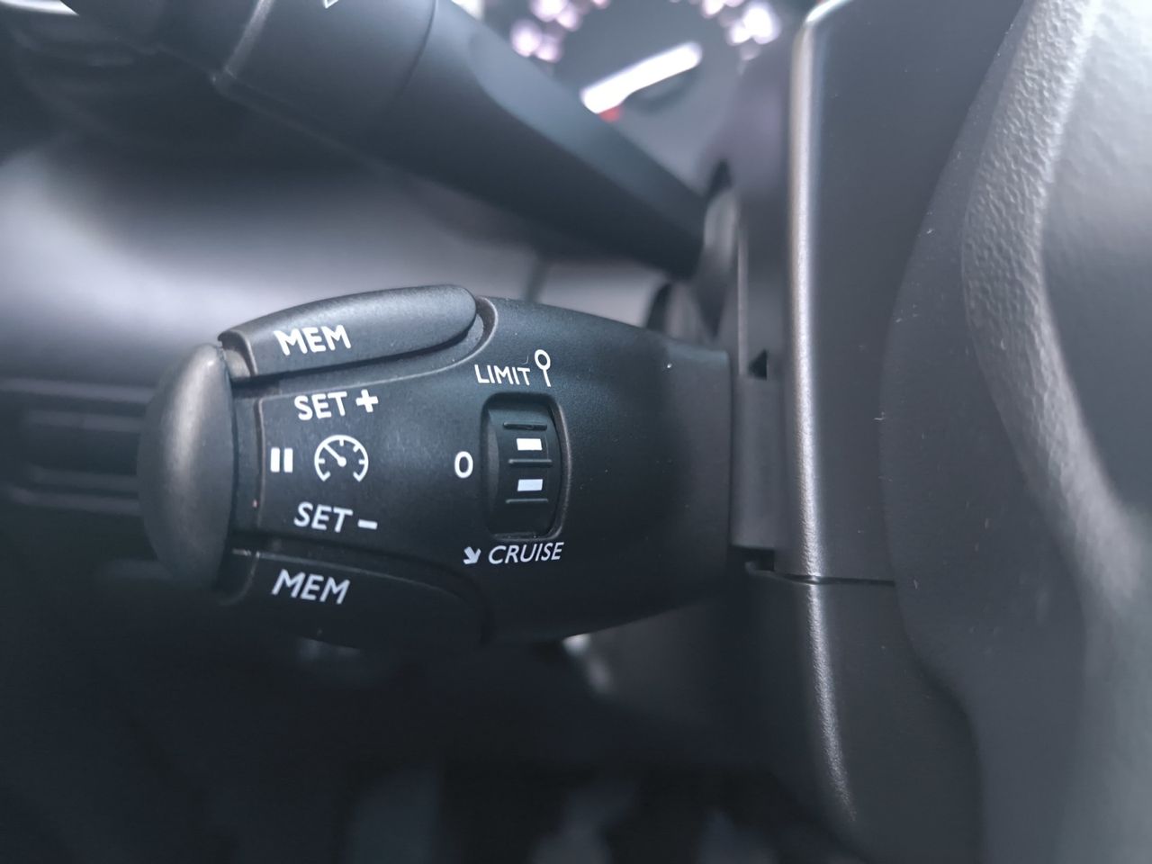 Citroën C3 Aircross BLUE HDI 110 CV SHINE PACK -TECHO PANORAMICO - Foto 2