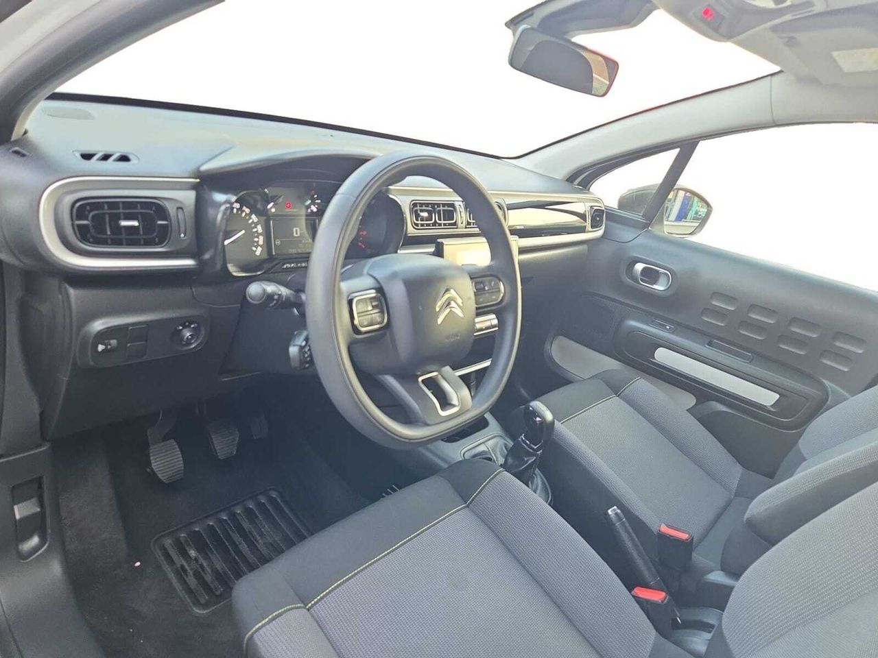 Citroën C3 PURE TECH 83 CV FEEL  - Foto 2