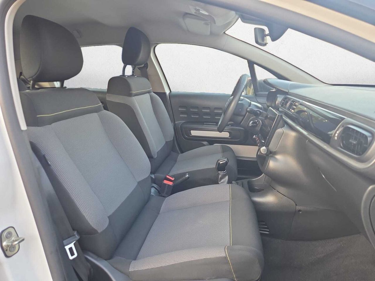 Citroën C3 PURE TECH 83 CV FEEL  - Foto 2