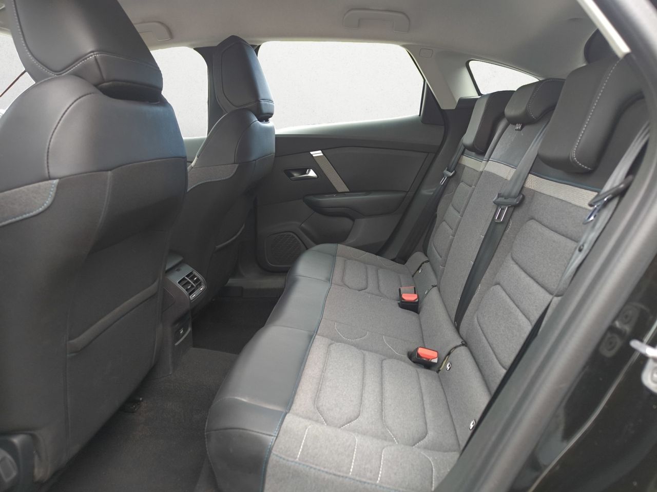 Citroën C4 PURE TECH 130 CV FEEL PACK  - Foto 2