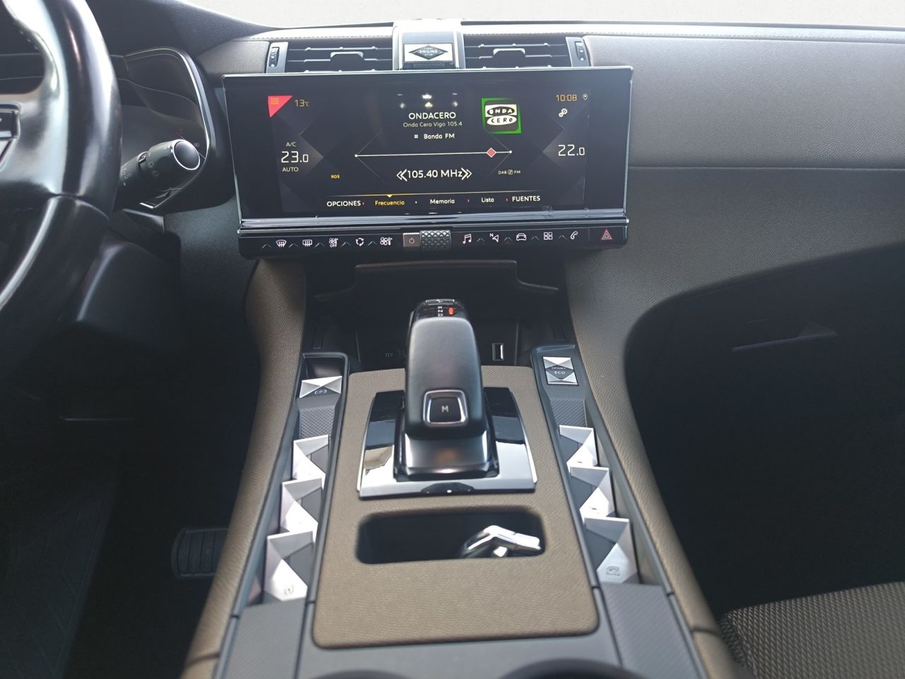 DS DS 7 CROSSBACK BLUE HDI 130 CV AUT SO CHIC  - Foto 2