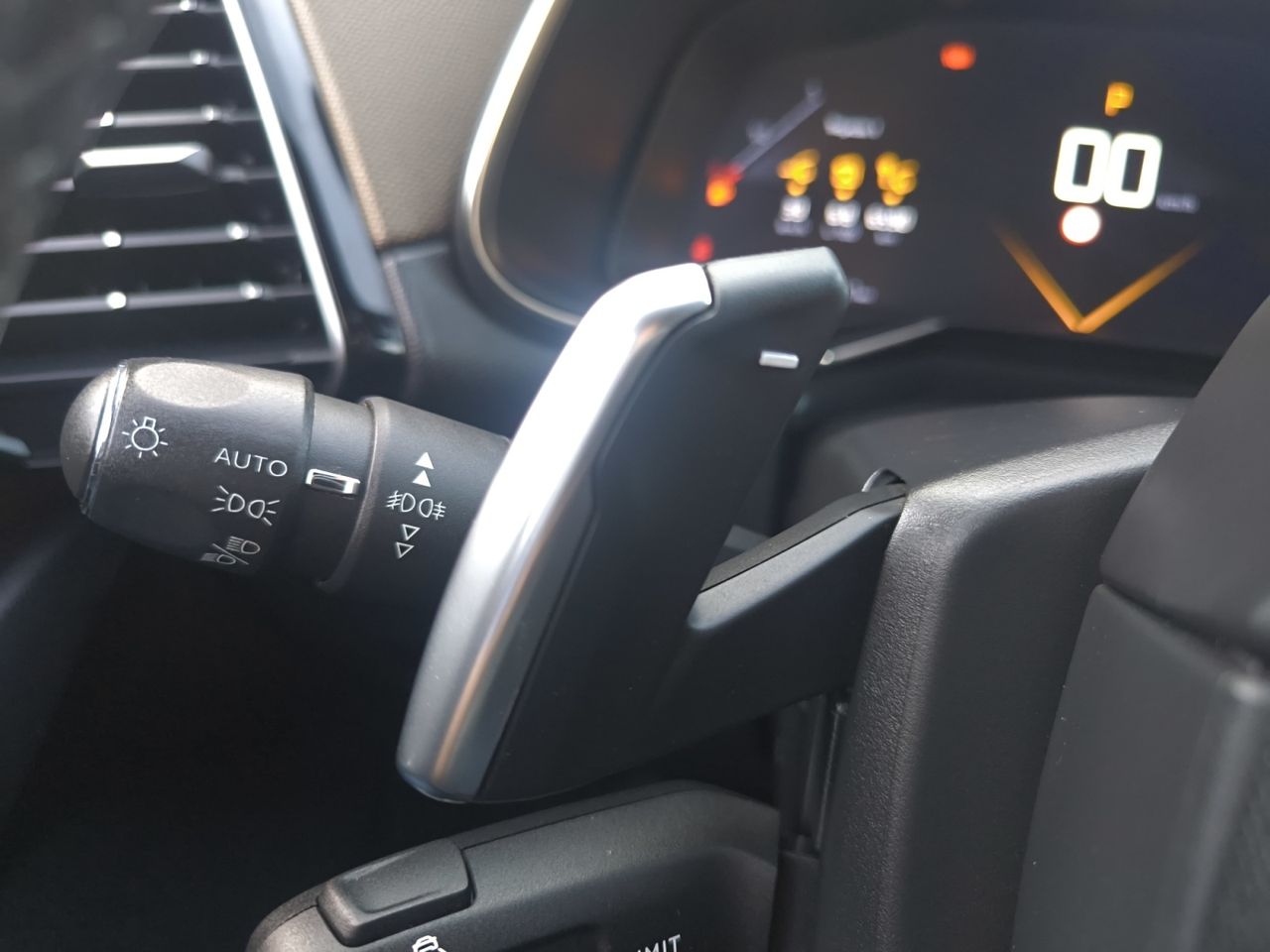 DS DS 7 CROSSBACK BLUE HDI 130 CV AUT SO CHIC  - Foto 2