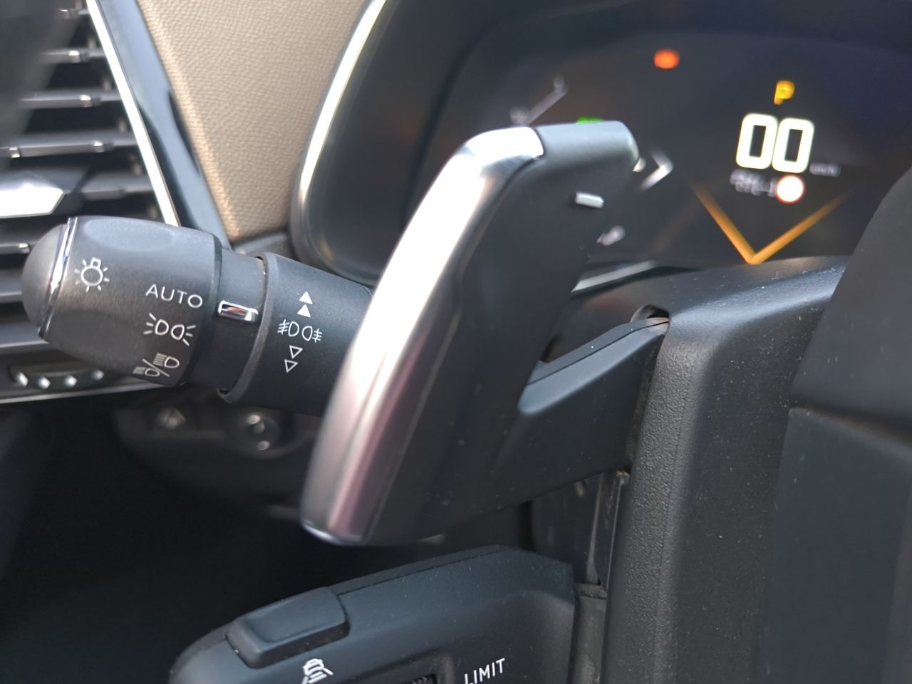 DS DS 7 CROSSBACK BLUE HDI 130 CV AUT SO CHIC  - Foto 2