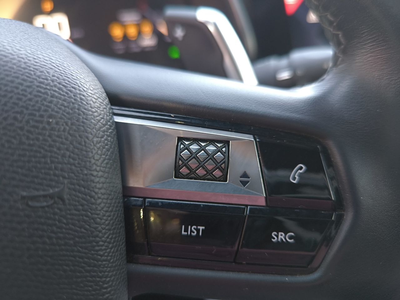 DS DS 7 CROSSBACK BLUE HDI 130 CV AUT SO CHIC  - Foto 2