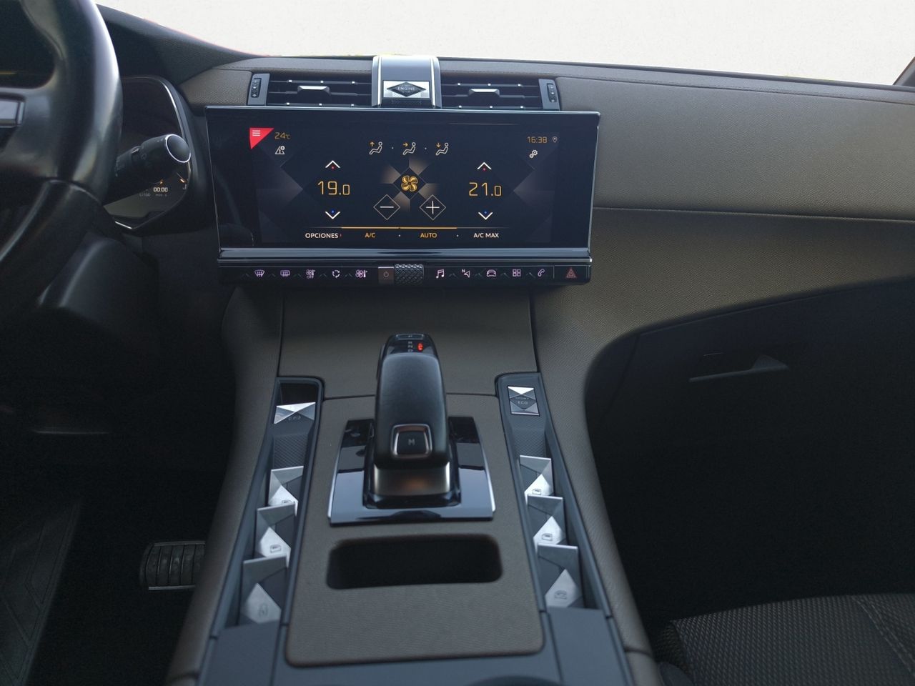 DS DS 7 CROSSBACK BLUE HDI 130 CV AUT SO CHIC  - Foto 2