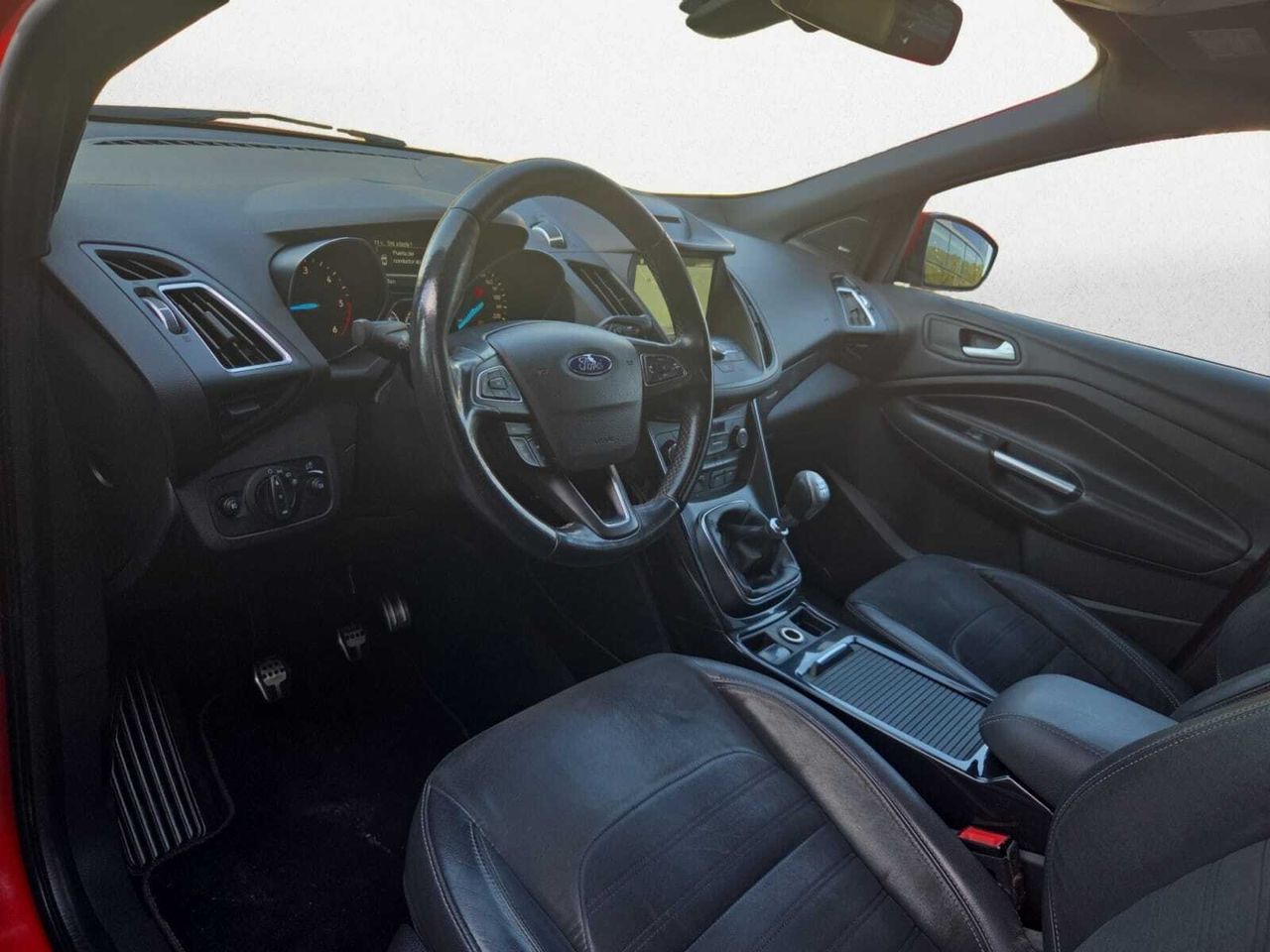 Ford Kuga 1.5 TDCI 120 CV ST LINE  - Foto 2