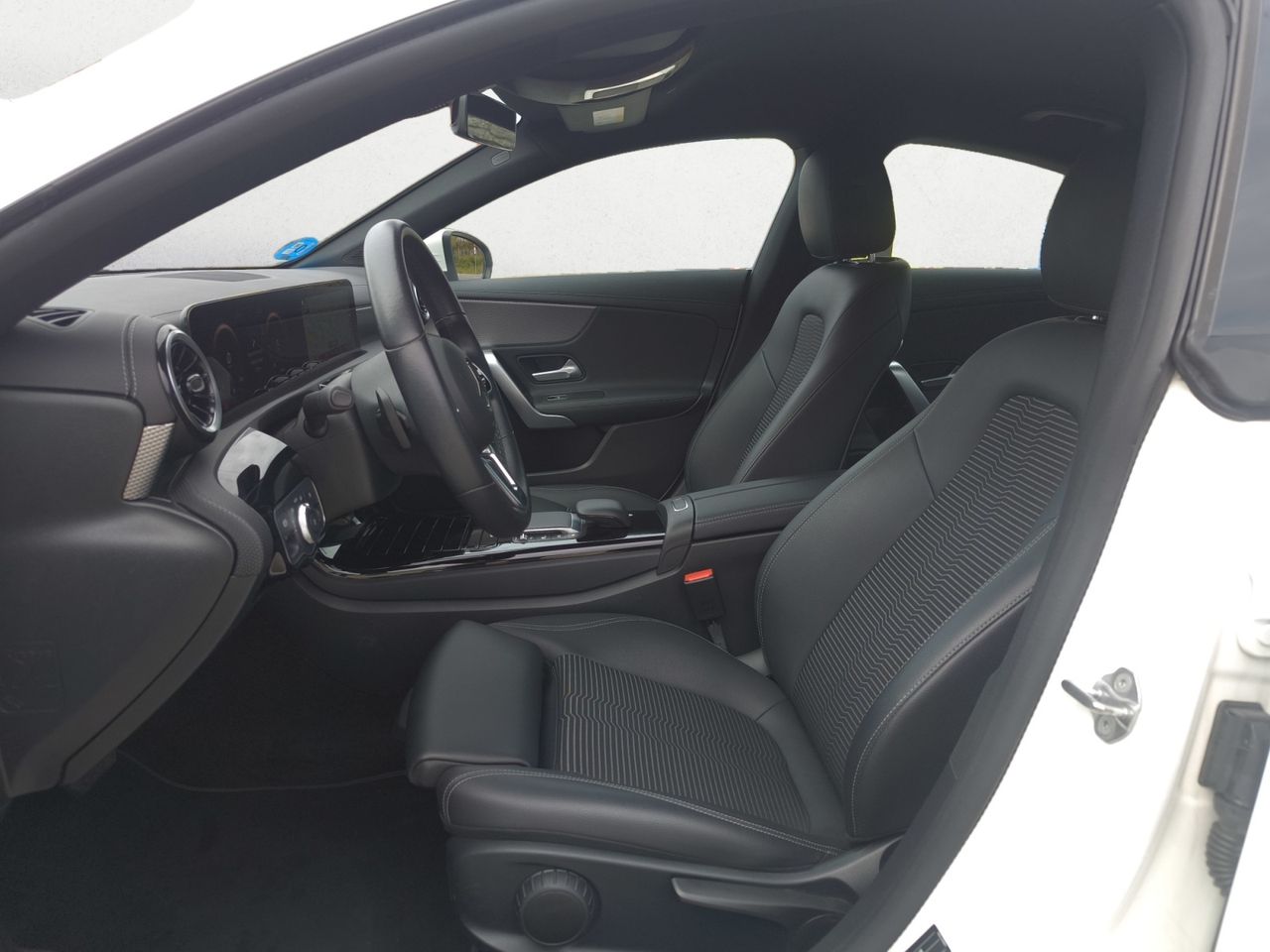 Mercedes CLA 250 e + PAQ ADVANTAGE + INT SMARTPHONE  - Foto 2