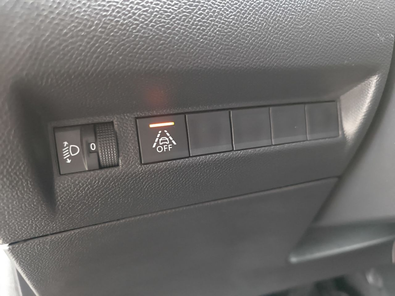 Peugeot 208 ACTIVE PURE TECH 75 CV - Foto 2