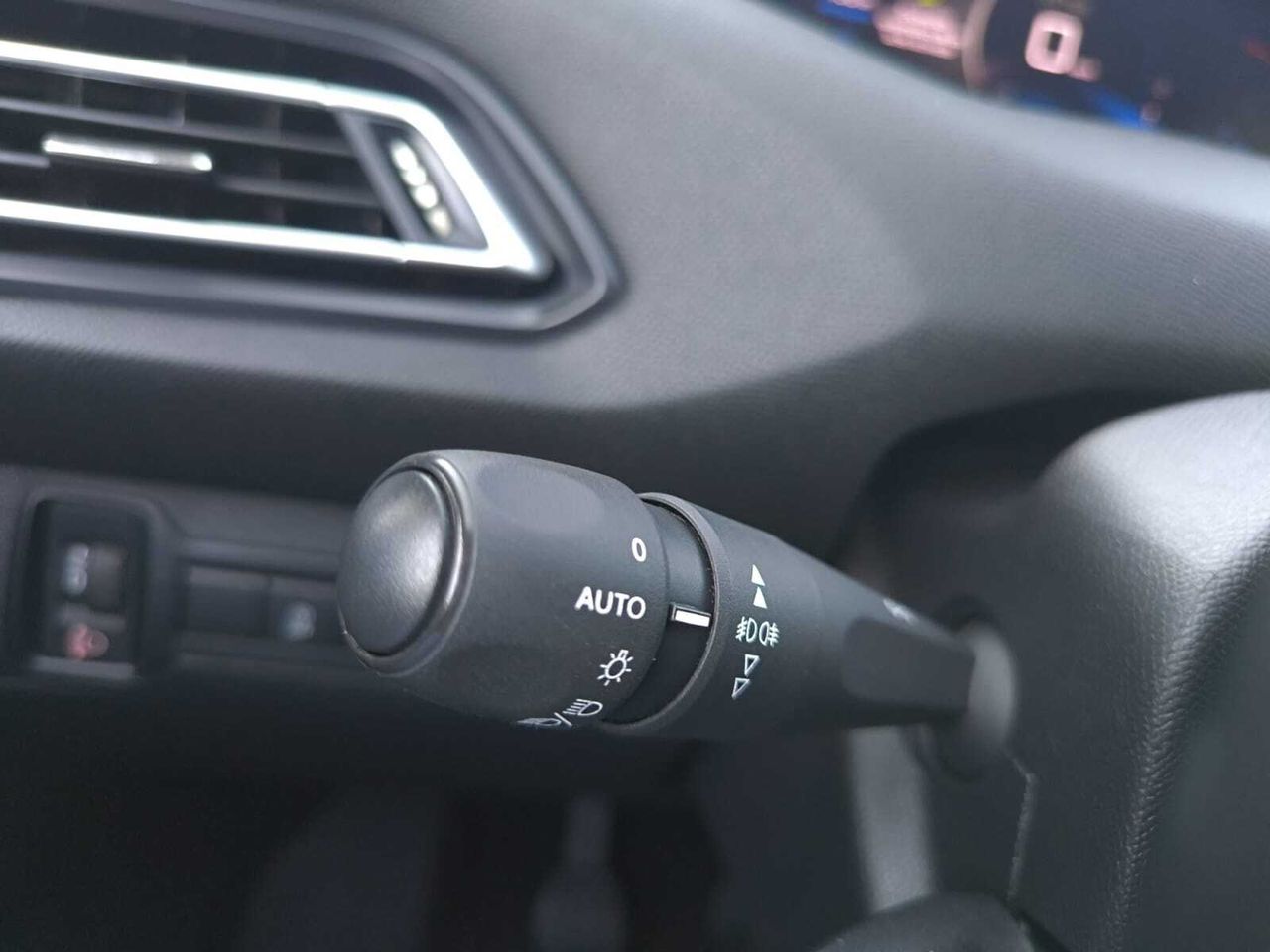 Peugeot 308 ACTIVE PACK BLUE HDI 100 CV  - Foto 2