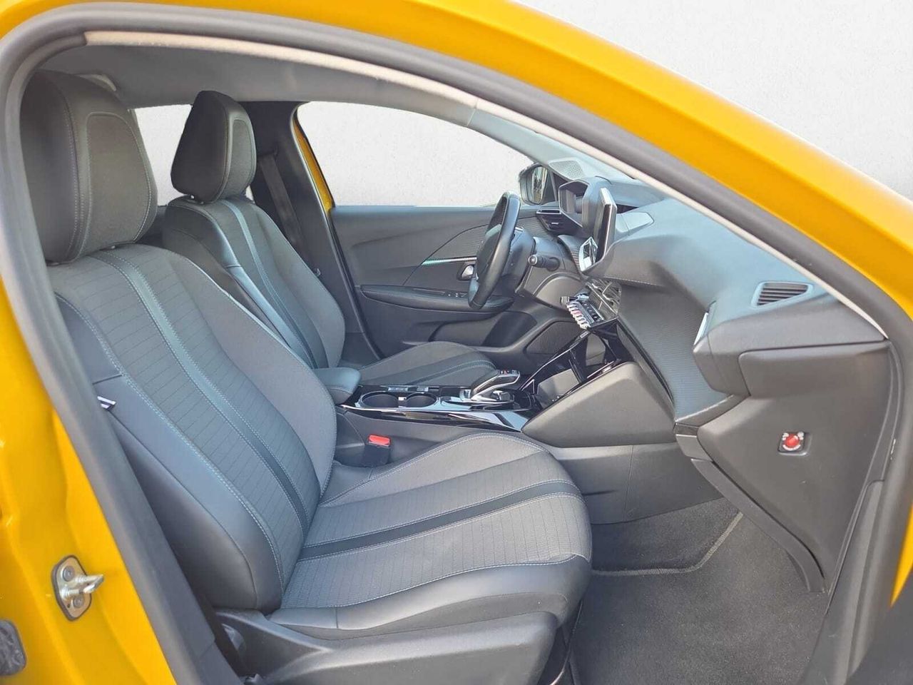 Peugeot 208 ALLURE ELECTRICO 136 CV - Foto 2