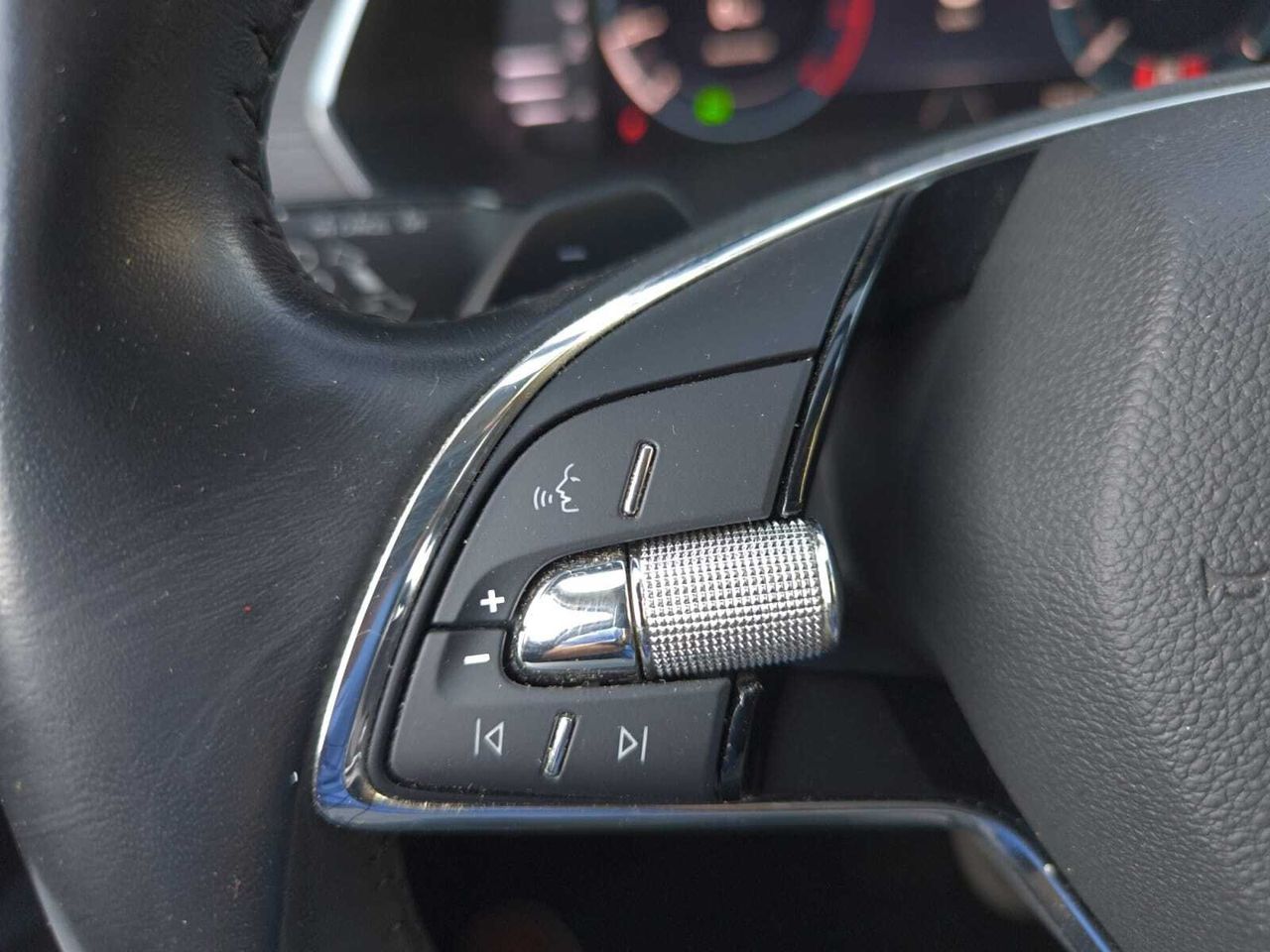 Skoda Octavia COMBI 2.0 TDI 150 CV DSG AMBITION + PACK BUSINESS  - Foto 2