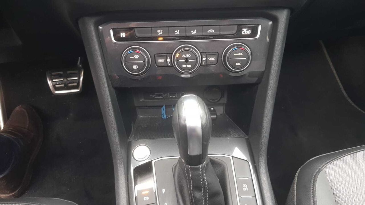 Volkswagen Tiguan SPORT 2.0 TDI 4 MOTION DSG 190 CV  - Foto 2