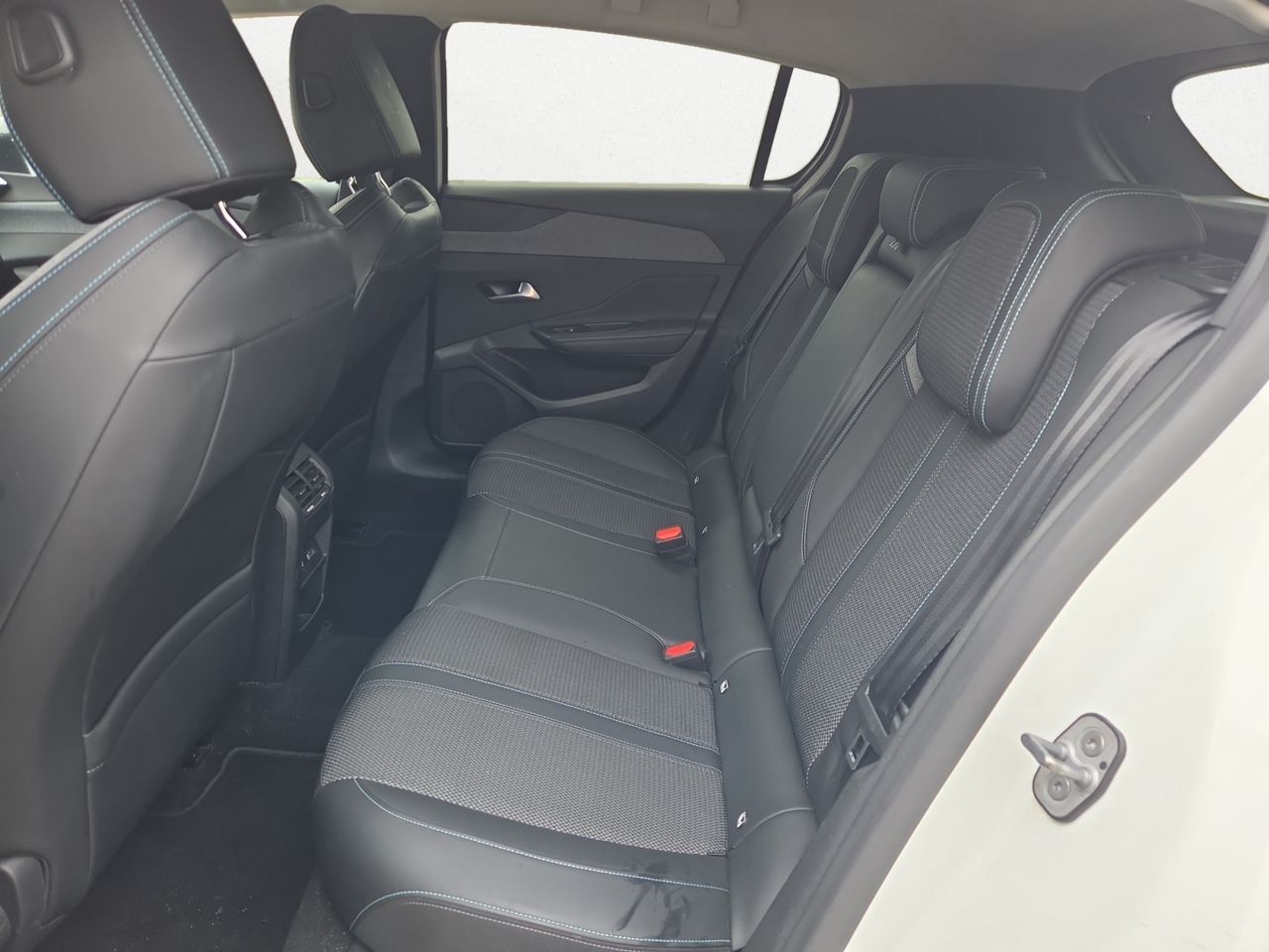 Peugeot 308 ALLURE BLUE HDI 130 CV  - Foto 2