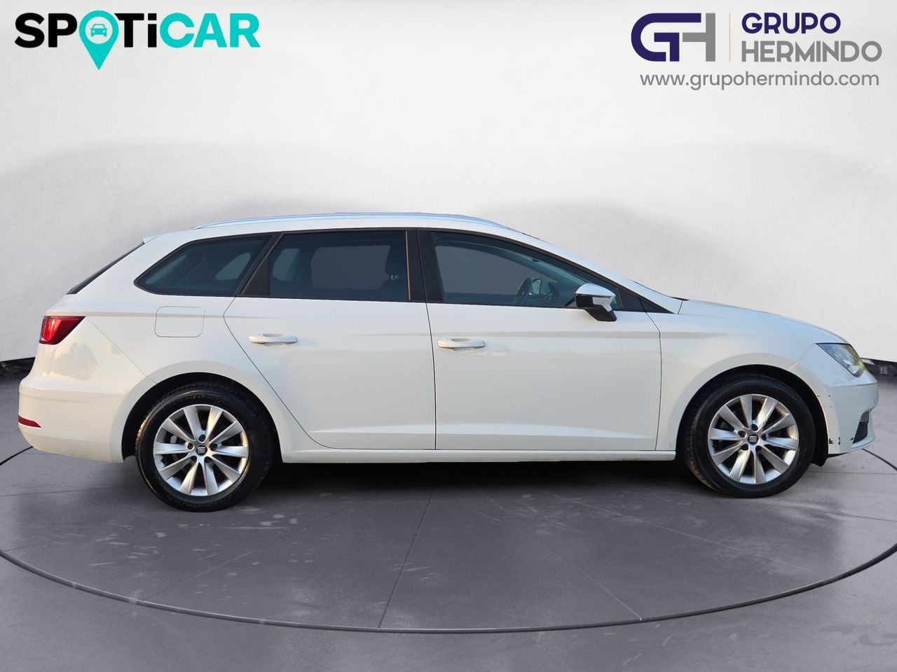 Seat Leon 1.5 TSI SPORTOURER ST   - Foto 2