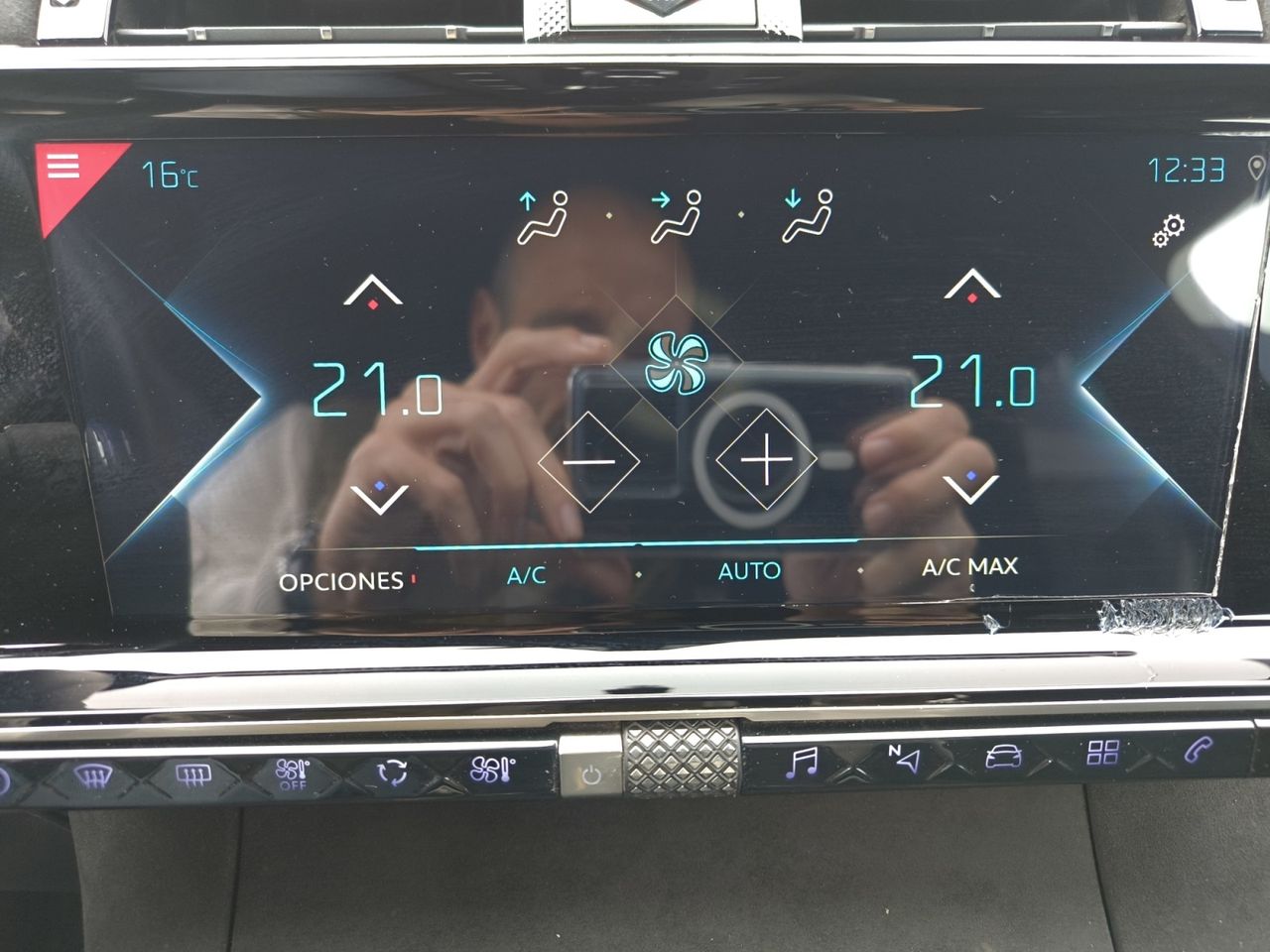 DS DS 7 CROOSBACK E TENSE 225 PERFORMANCE LINE  - Foto 2