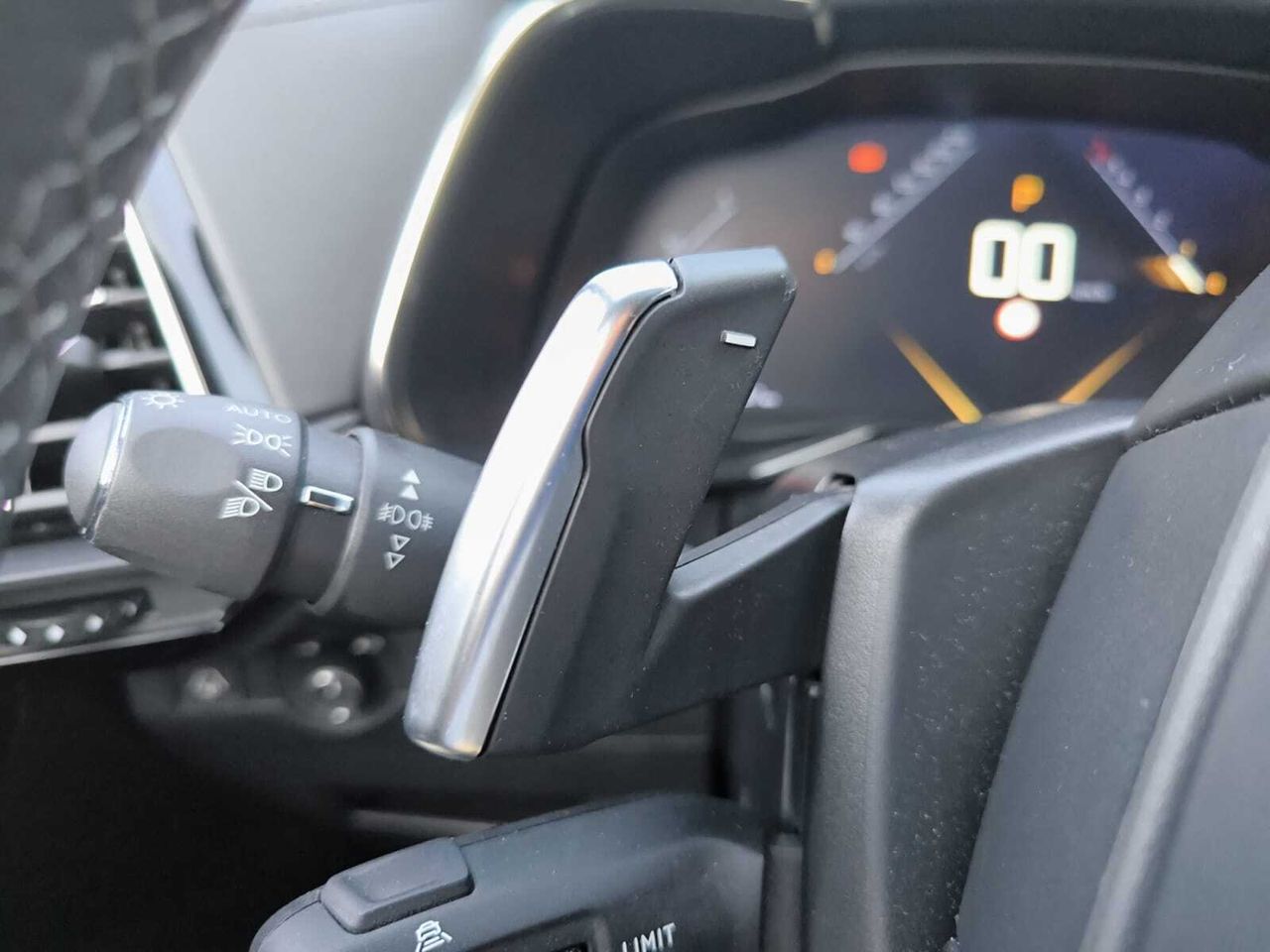 DS DS 7 PURE TECH 180 AUT GRAND CHIC  - Foto 2