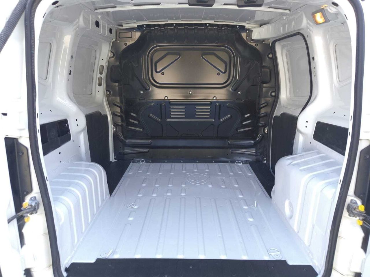 Fiat Fiorino CARGO SX N1 1.3 MJET 59 KW 80 CV  - Foto 2