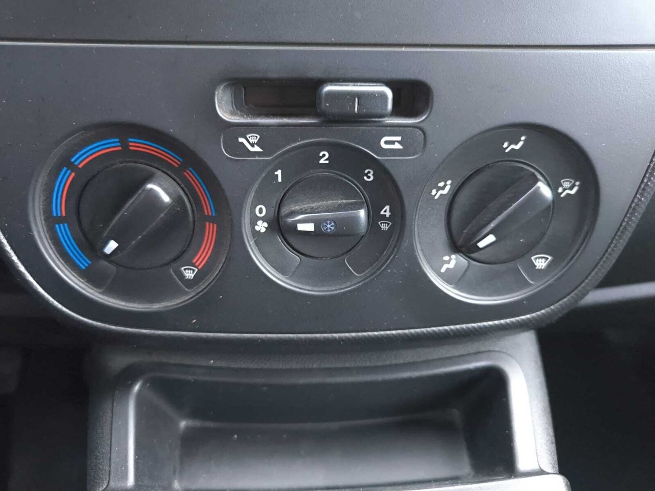 Fiat Fiorino CARGO SX N1 1.3 MJET 59 KW 80 CV  - Foto 2