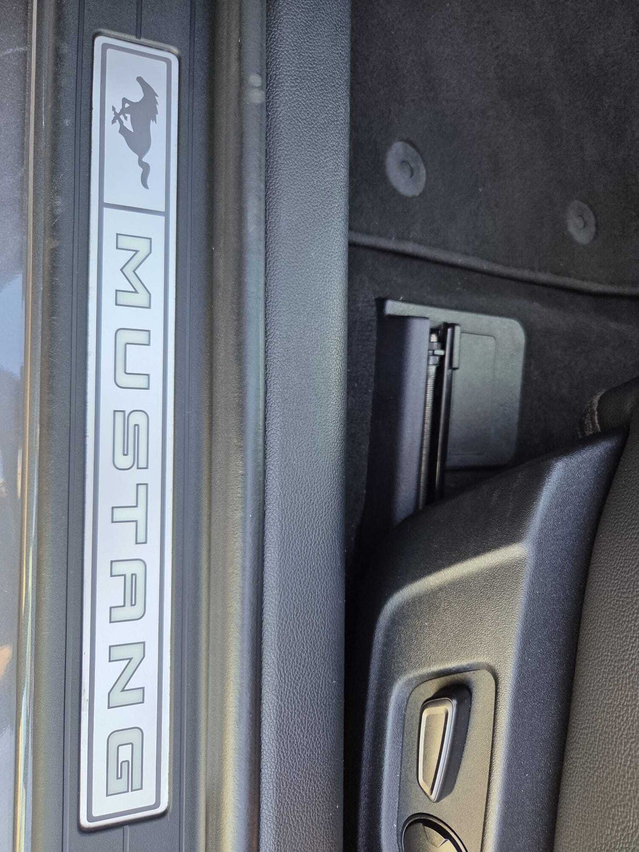 Ford Mustang CONVERTIBLE GT 5.0 TI-VCT 445 CV AT10 E6DT  - Foto 2