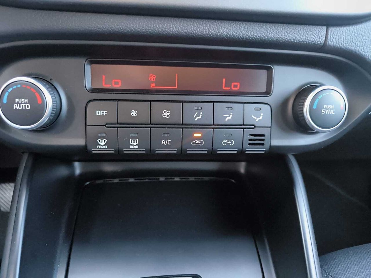 Kia Carens 1.6 GDI CONCEPT 135 CV  - Foto 2