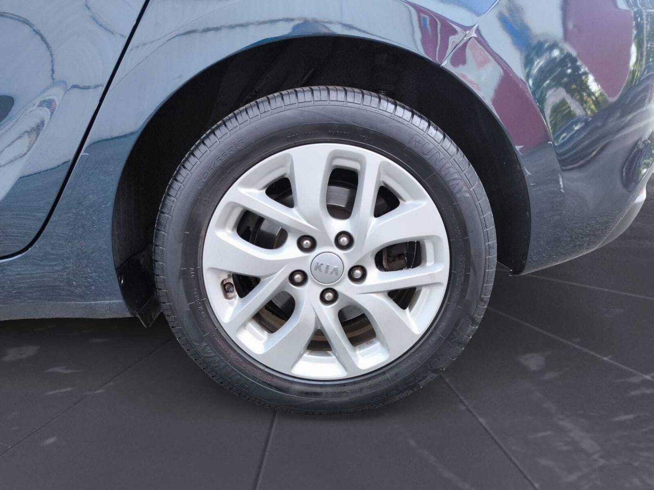 Kia Carens 1.6 GDI CONCEPT 135 CV  - Foto 2