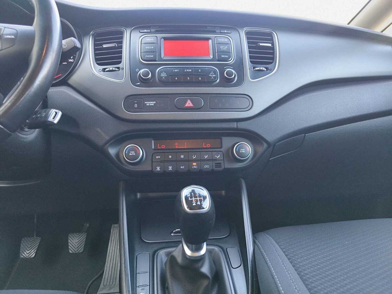 Kia Carens 1.6 GDI CONCEPT 135 CV  - Foto 2