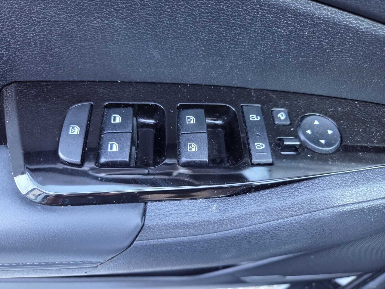 Kia Sportage 1.6 TGDI HEV DRIVE 230 CV  - Foto 2