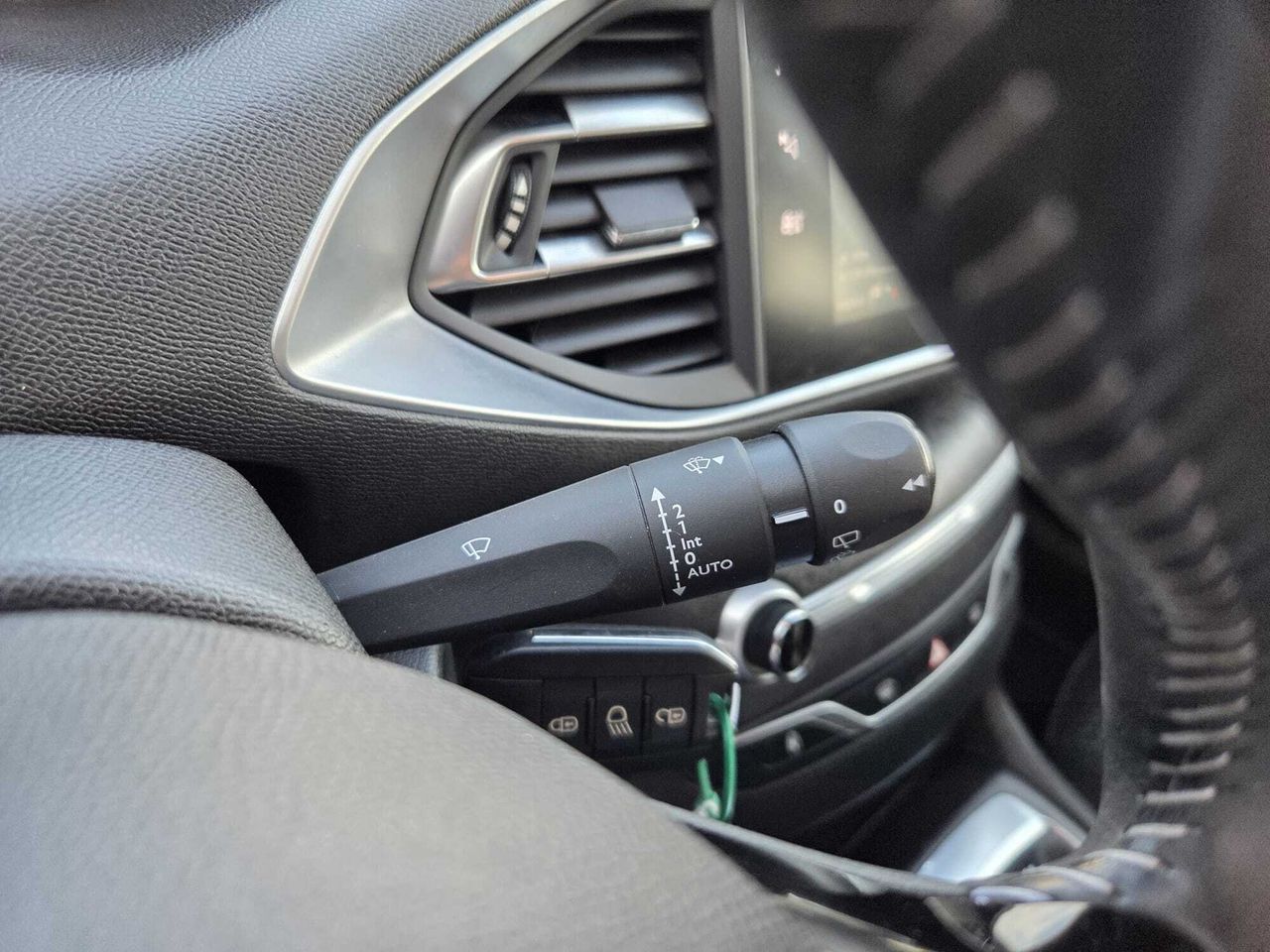 Peugeot 308 STYLE BLUE HDI 130 CV  - Foto 2