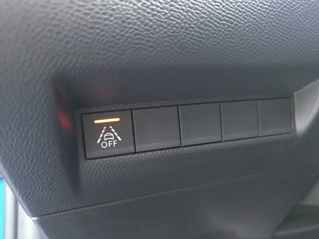 Peugeot e-208 GT LINE ELECTRICO 136 CV  - Foto 2