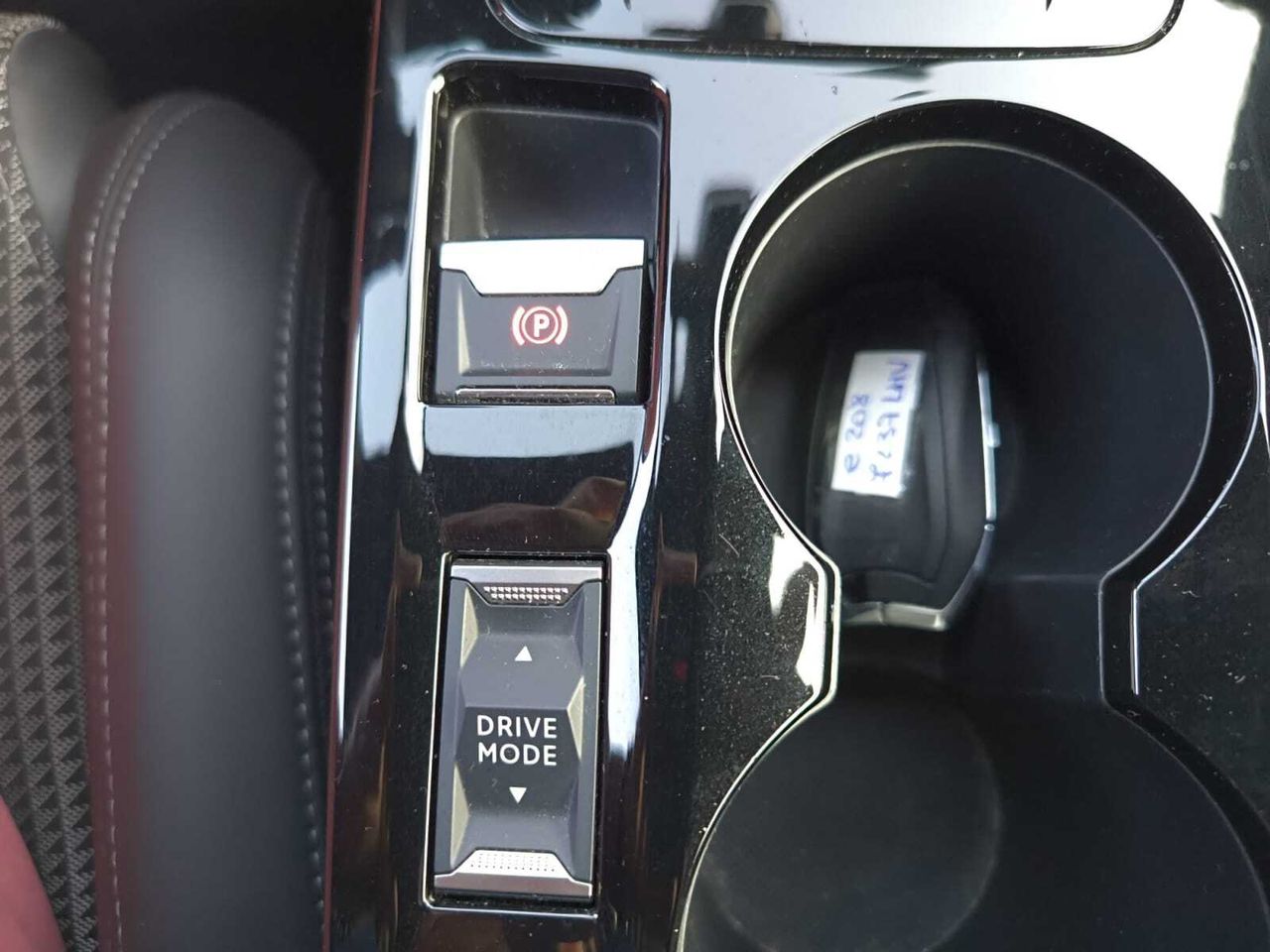 Peugeot e-208 GT LINE ELECTRICO 136 CV  - Foto 2