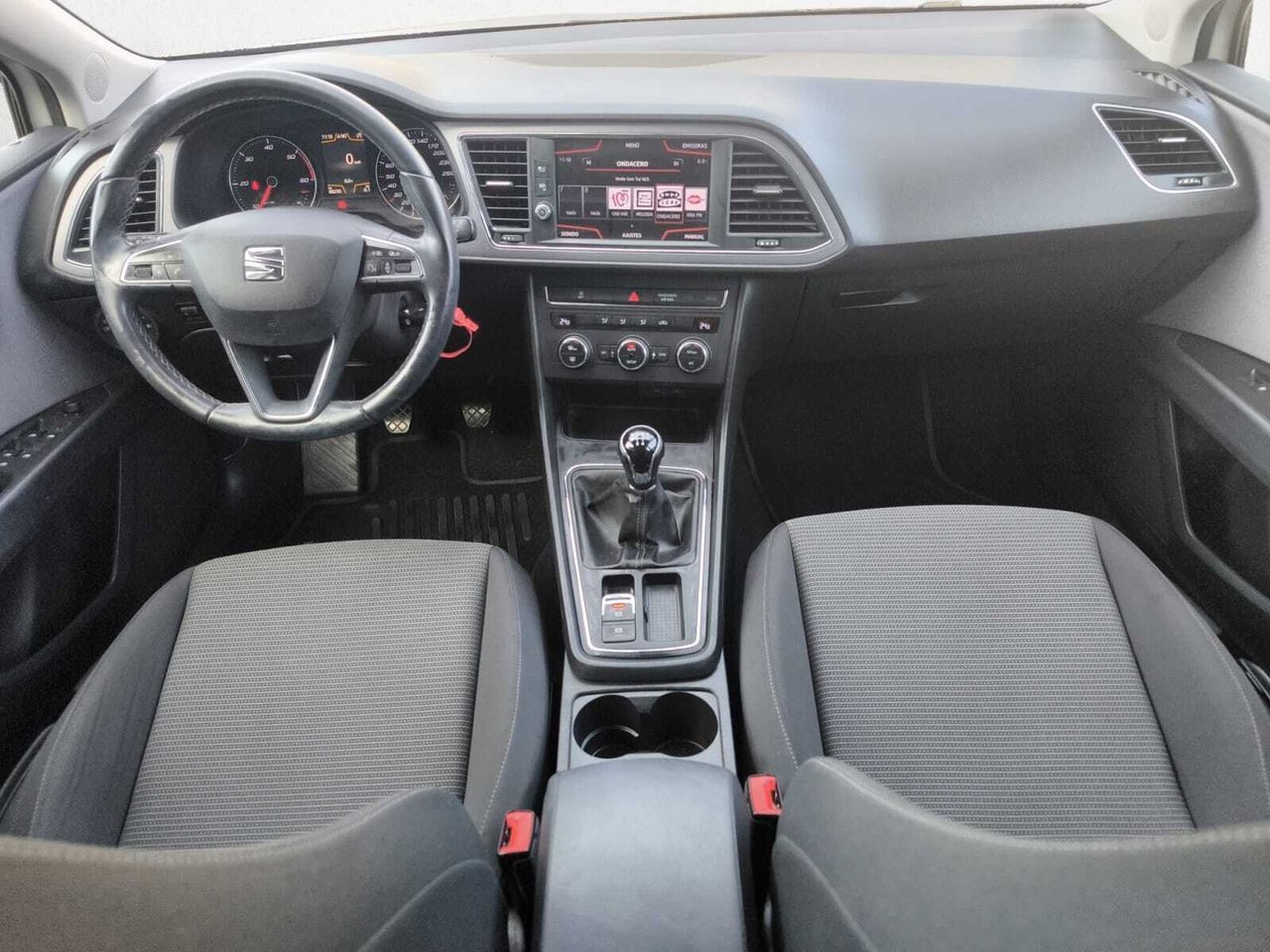 Seat Leon STYLE 1.6 TDI 115 CV  - Foto 2