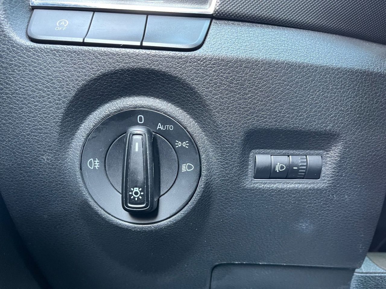 Skoda Fabia 1.0 MPI URBAN 60 CV  - Foto 2