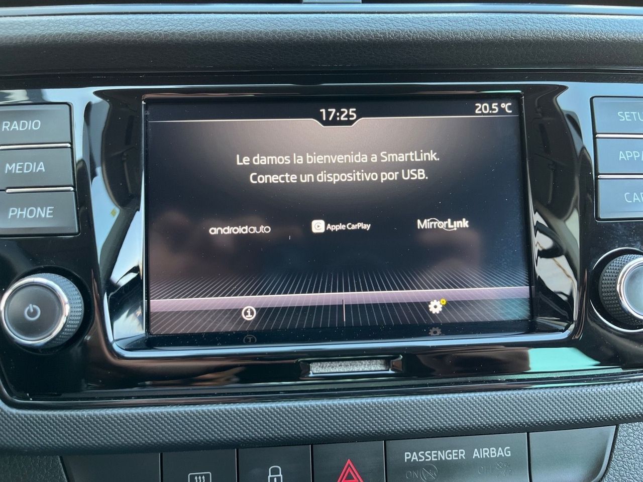 Skoda Fabia 1.0 MPI URBAN 60 CV  - Foto 2