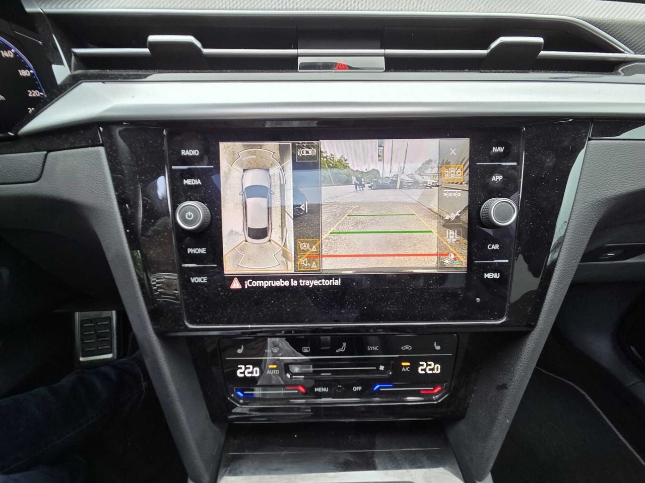 Volkswagen Arteon R LINE 2.0 TDI 200 CV DSG  - Foto 2