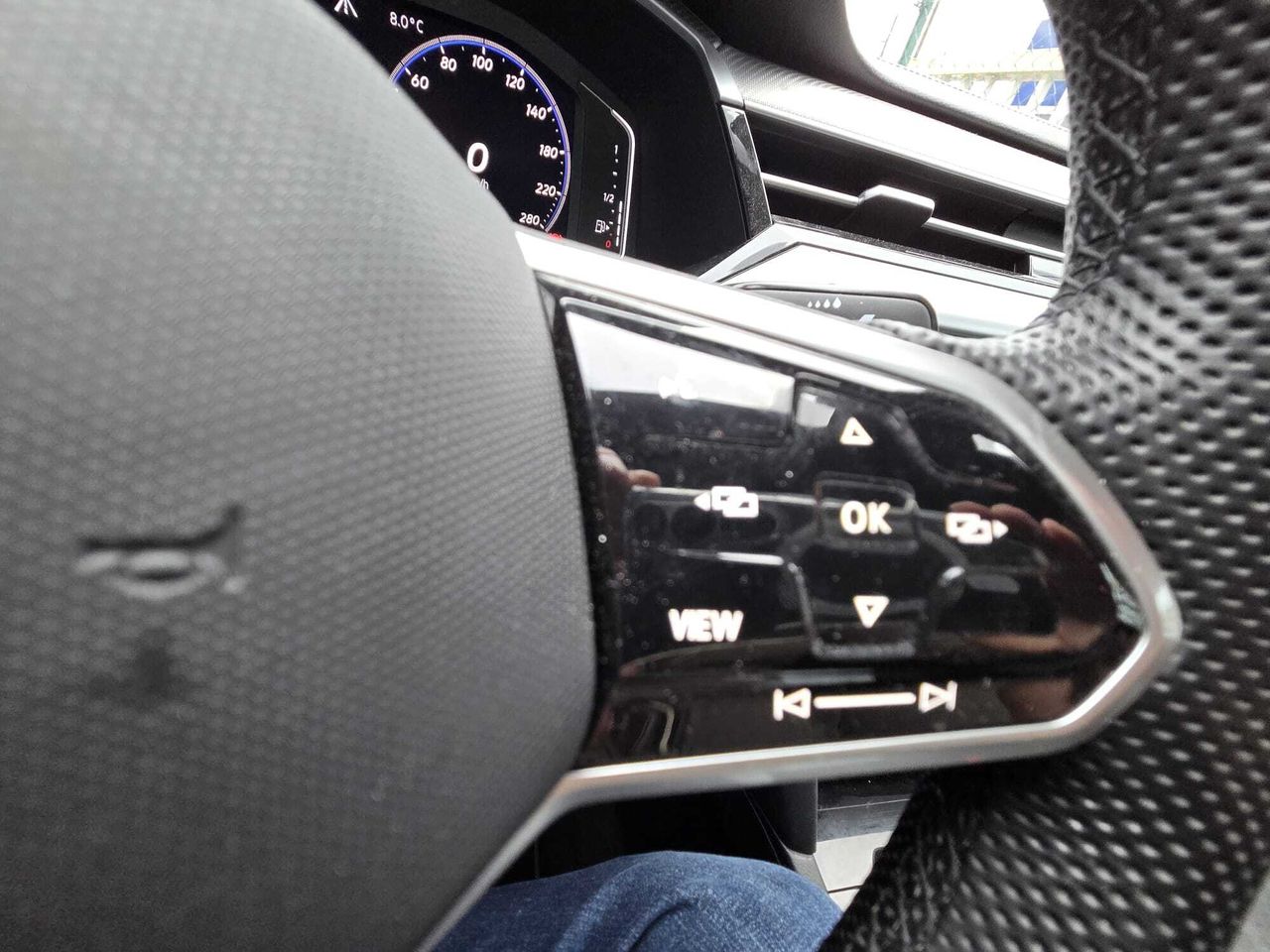 Volkswagen Arteon R LINE 2.0 TDI 200 CV DSG  - Foto 2