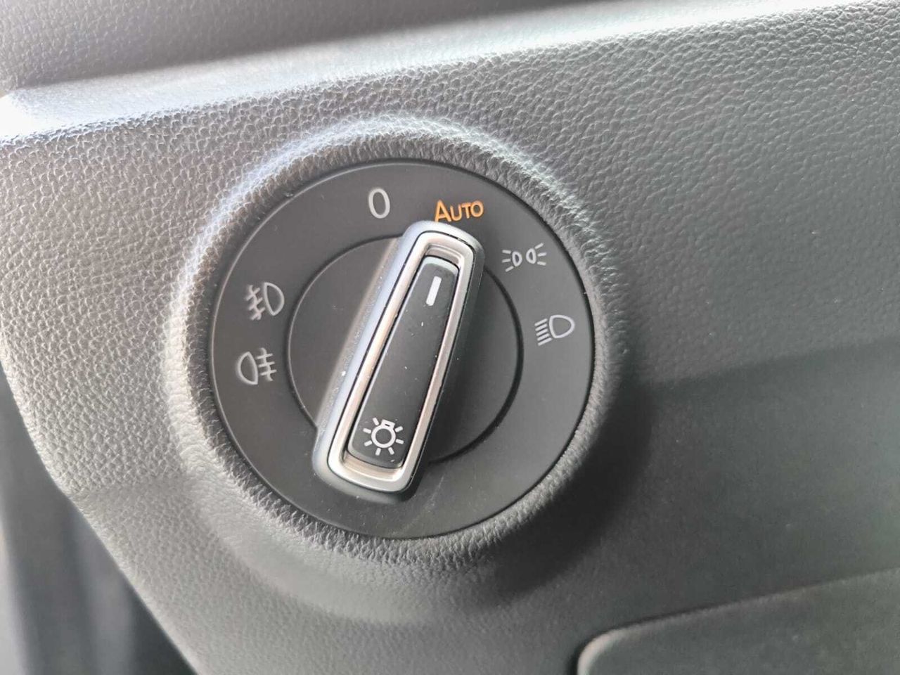 Volkswagen T-Roc ADVANCE 2.0 TDI 150 CV DSG  - Foto 2