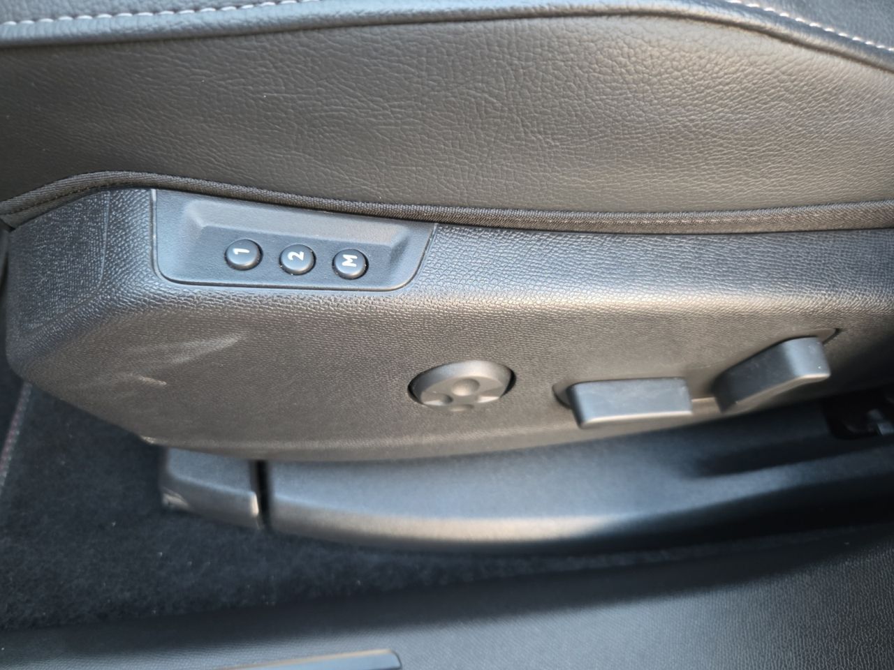 DS DS 7 E TENSE 4X4 300 PERFORMANCE LINE + - Foto 2