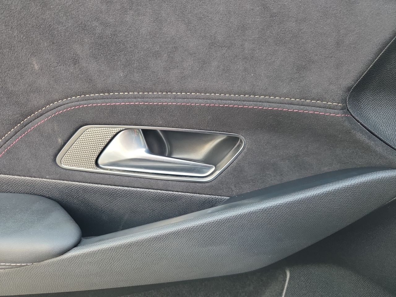 DS DS 7 E TENSE 4X4 300 PERFORMANCE LINE + - Foto 2