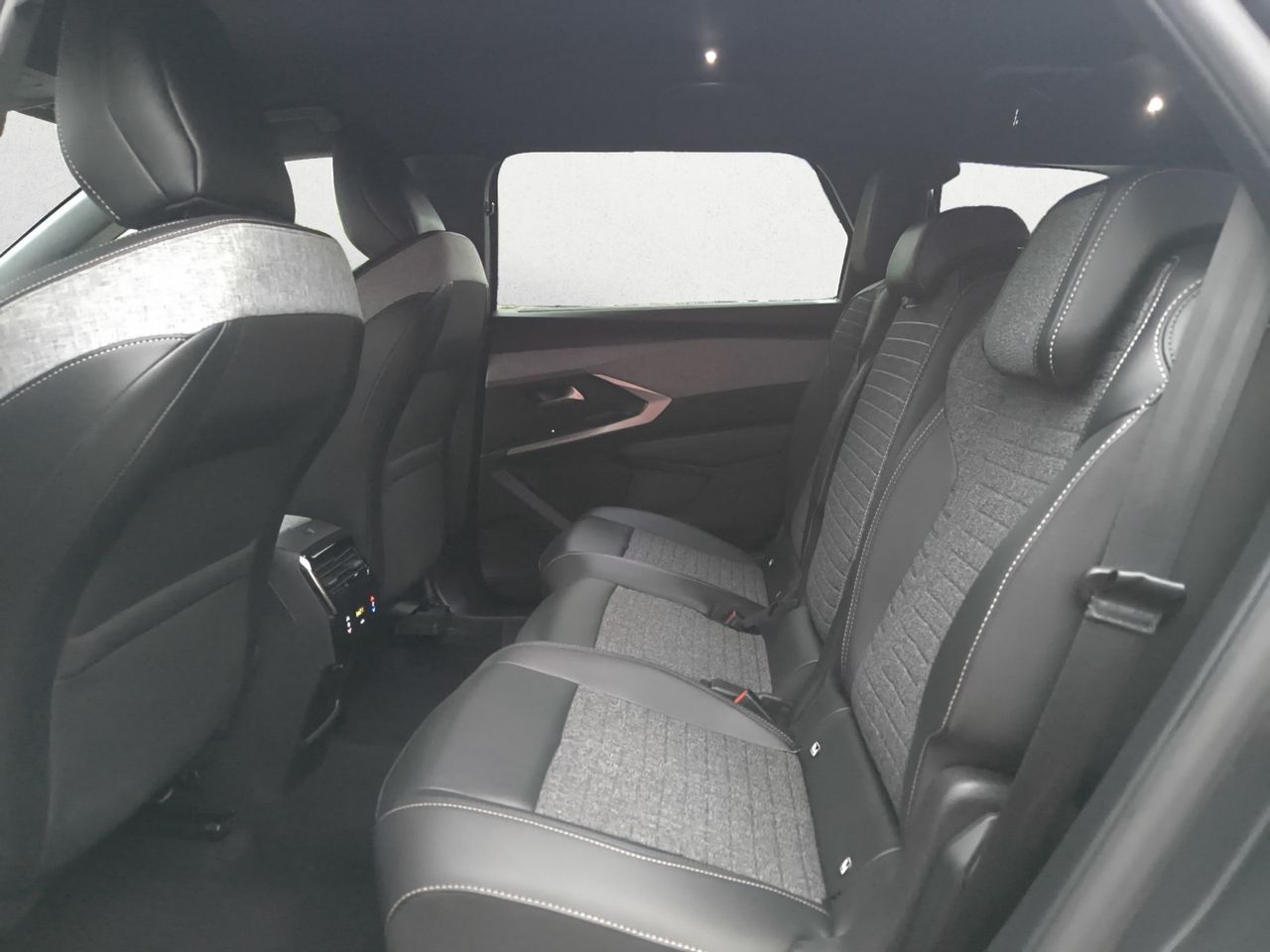 Peugeot 5008 ALLURE HYBRID 136  DCS6   - Foto 2