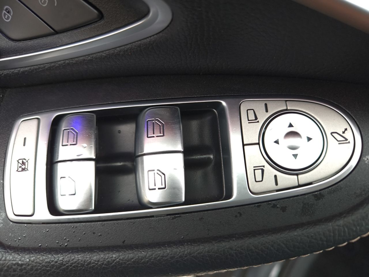 Mercedes EQC 400 4 MATIC  - Foto 2