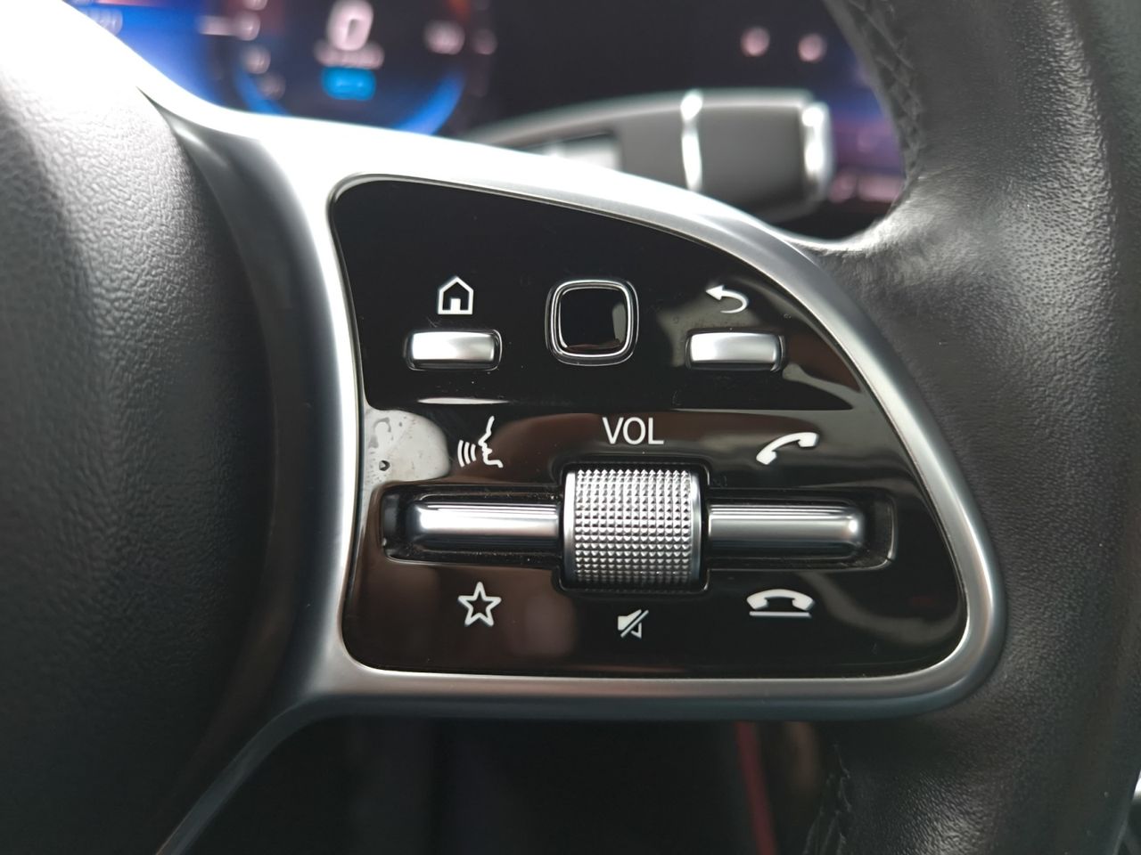 Mercedes EQC 400 4 MATIC  - Foto 2