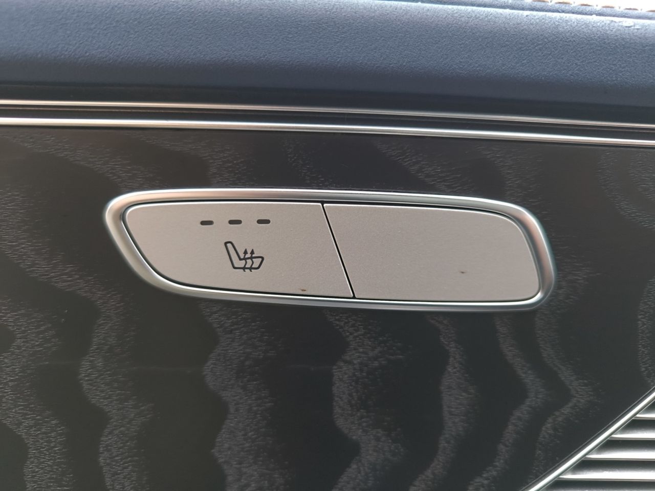 Mercedes EQC 400 4 MATIC  - Foto 2