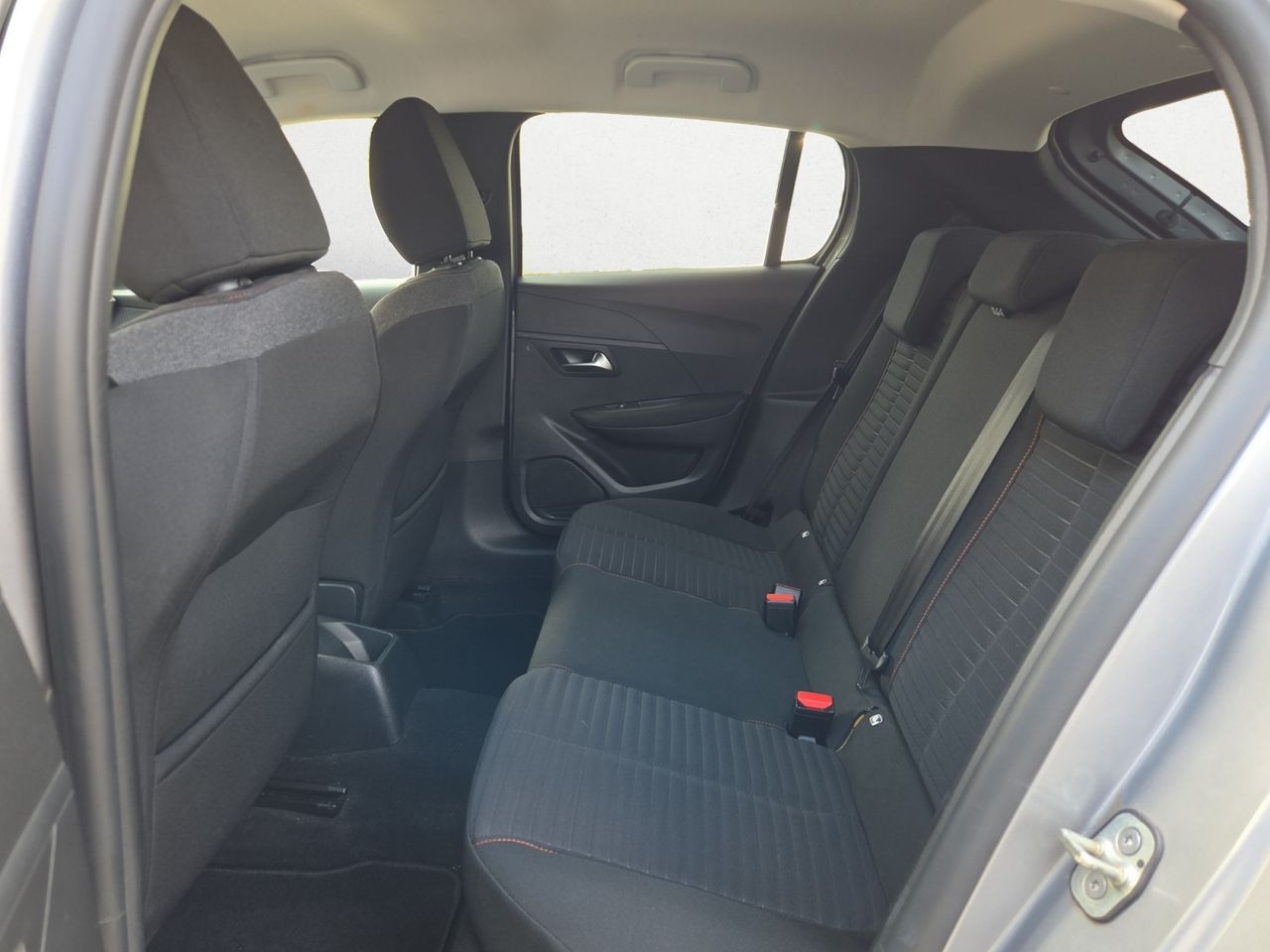 Peugeot 208 ACTIVE PACK PURE TECH 100 CV  - Foto 2