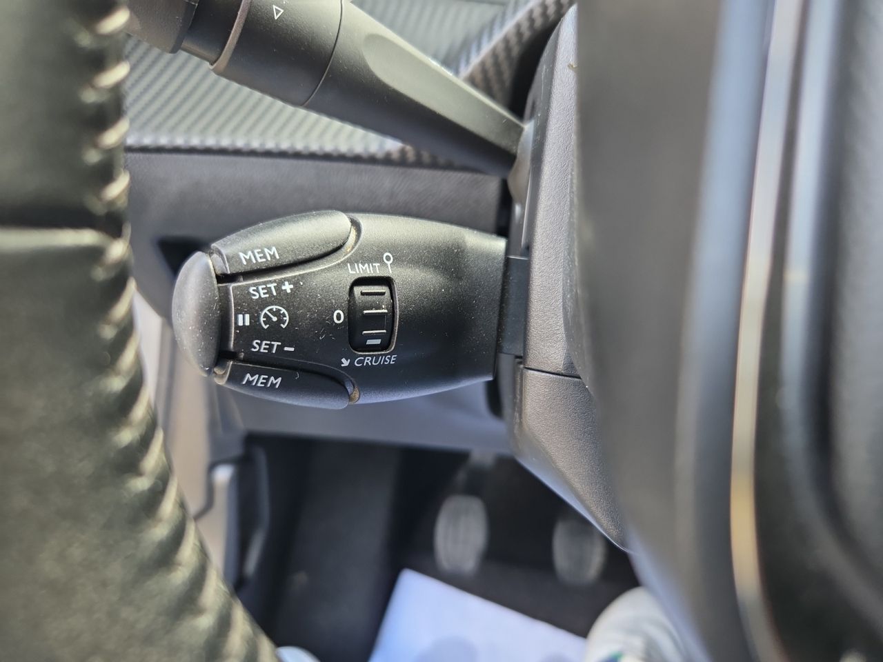 Peugeot 208 ACTIVE PACK PURE TECH 100 CV  - Foto 2