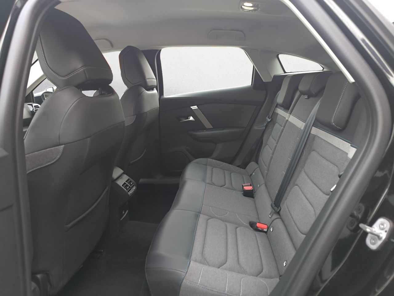 Citroën C4 FEEL PACK PURE TECH 130 CV  - Foto 2