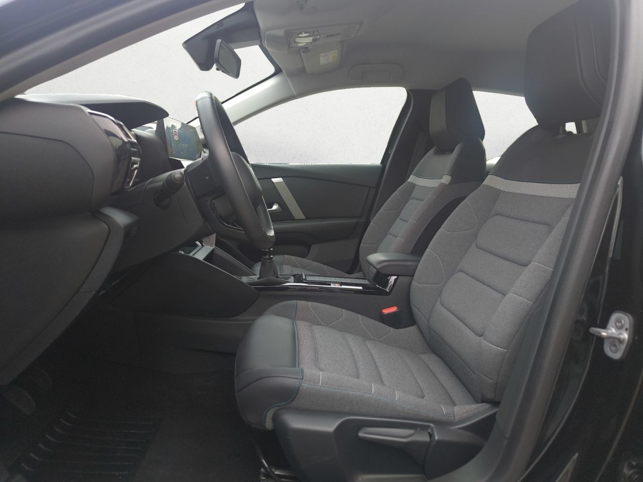 Citroën C4 FEEL PACK PURE TECH 130 CV  - Foto 2